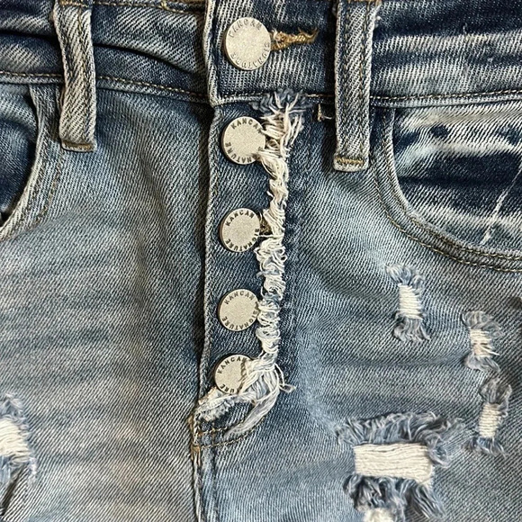 Kancan Signature Light Wash Ultra High Rise Jean Shorts Size 26 - Picture 3 of 6